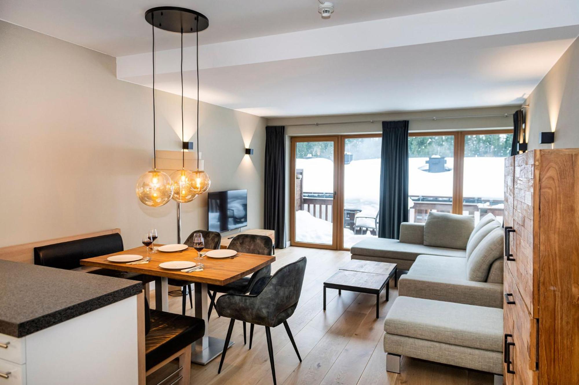 Alpine Estate - Apartment